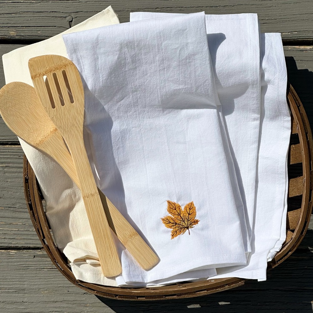 100% cotton tea towel / flour sack towel. Embroidered.